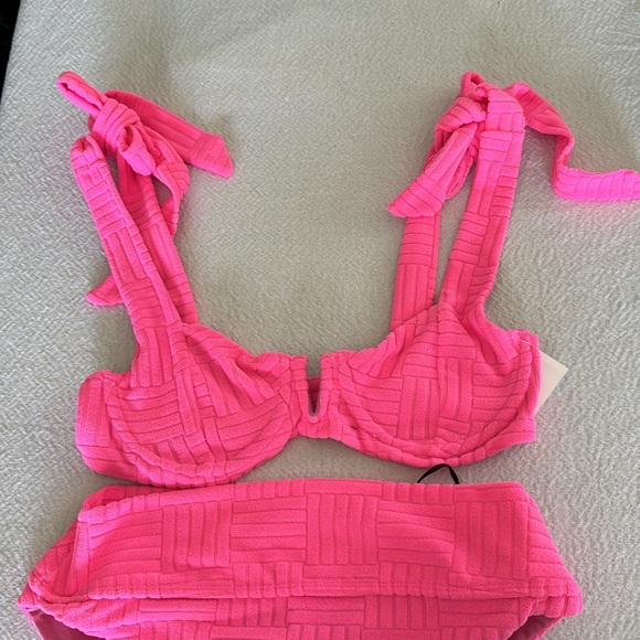 Beach Riot pink bikini set, Top underwire SZ X-Large, bottom sz Large,$196 - Picture 6 of 10